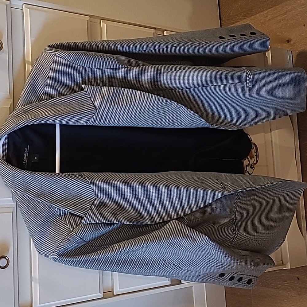 Le Chateau Houndstooth Blazer